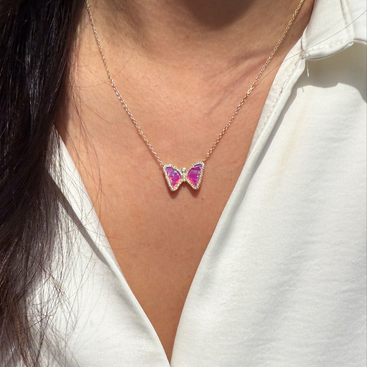 Mini butterfly necklace with opal in fuchsia opal gold