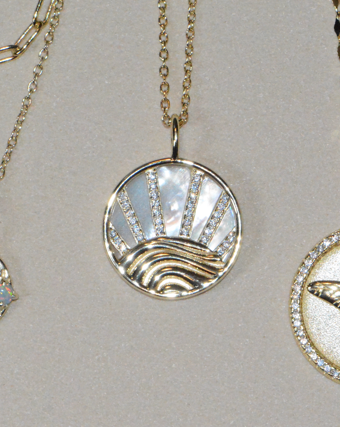 Ocean Pearl Sunset Necklace With Crystals