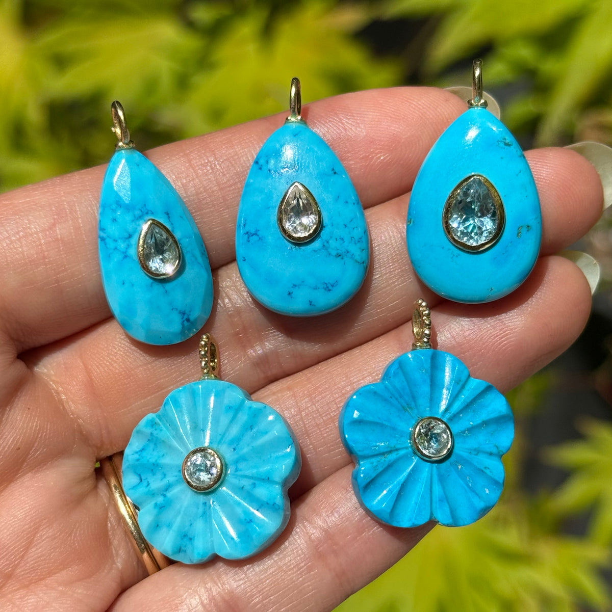 Turquoise Howlite Pendant and Raya Gemstone Necklace