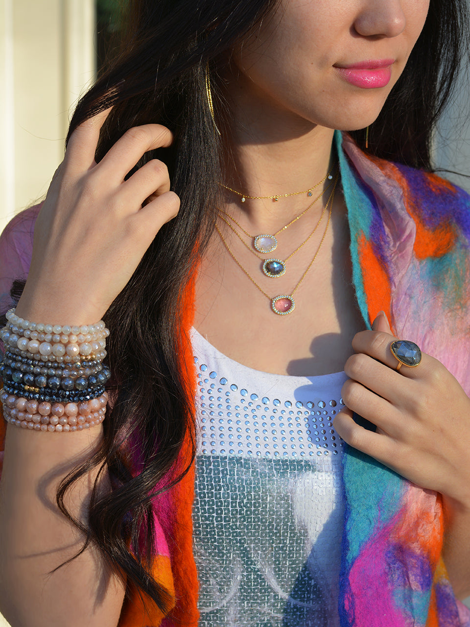 Azizi Necklace With Crystals - Labradorite