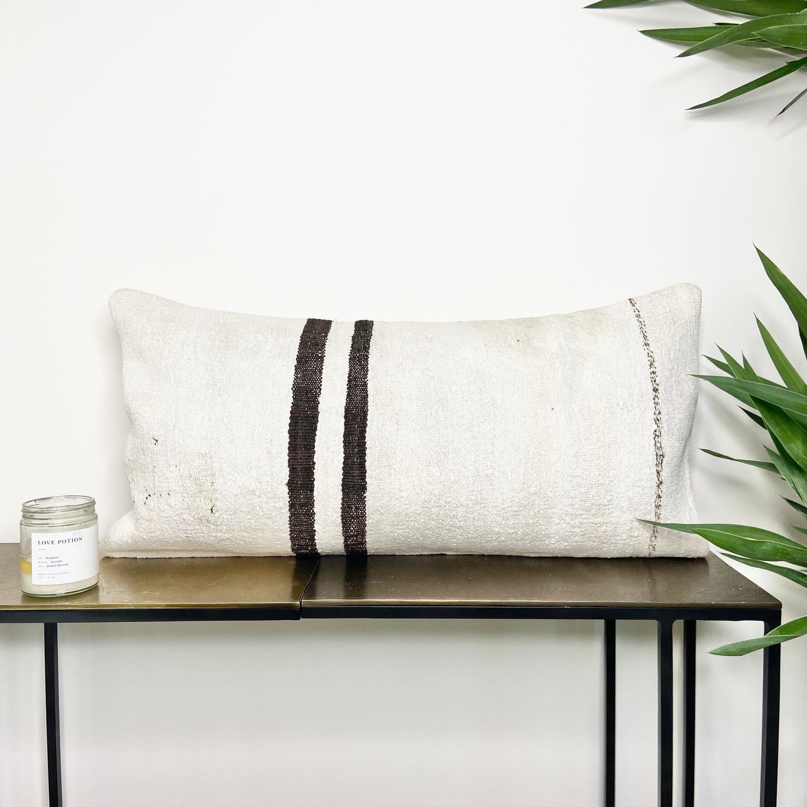 Turkish Hemp Lumbar Pillow Bold