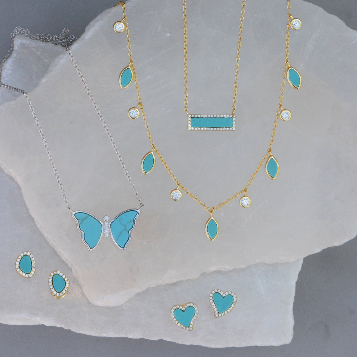Reflection Turquoise Bar Necklace With Crystals